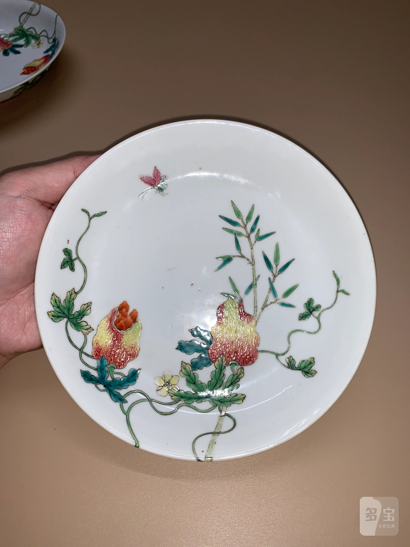 清光绪 粉彩折枝癞瓜纹盘一对 - 图9